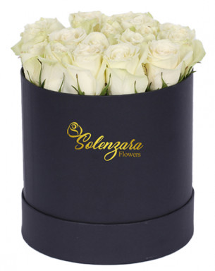 Büyük Siyah Silindir Kutuda Beyaz Gül