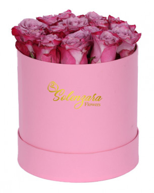 Büyük Pembe Silindir Kutuda Lila Gül