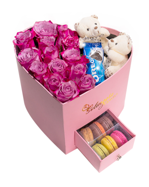 Pembe Kalpli Kutuda Lila Gül Oreo Ayıcık ve Makaron